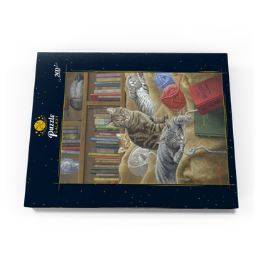Darstellung des Puzzle Motivs Verspielte Katzen in der Bibliothek 200 Puzzle Schachtel Ansicht3