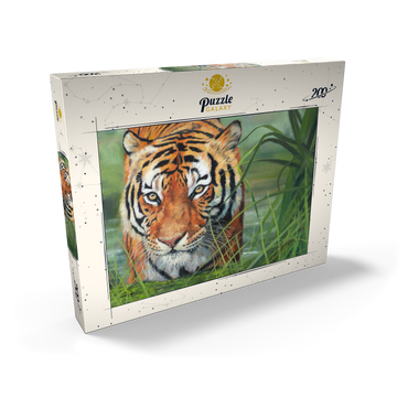 Darstellung des Puzzle Motivs Tiger Stalking Through Lush Wetlands 200 Puzzle Schachtel Ansicht2