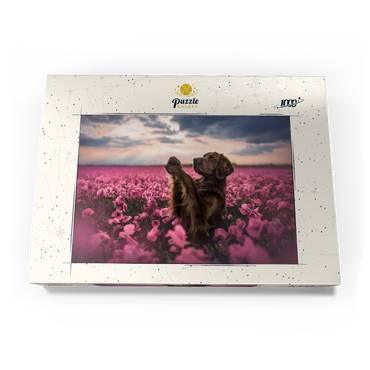 Darstellung des Puzzle Motivs Chocolate Labrador in Blooming Pink Field 1000 Puzzle Schachtel Ansicht3