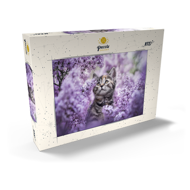 Darstellung des Puzzle Motivs Kitten Among Blooming Lilac Flowers 1000 Puzzle Schachtel Ansicht2