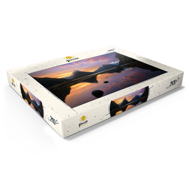 Darstellung des Puzzle Motivs Milford Sound at Sunset, New Zealand 200 Puzzle Schachtel Ansicht1