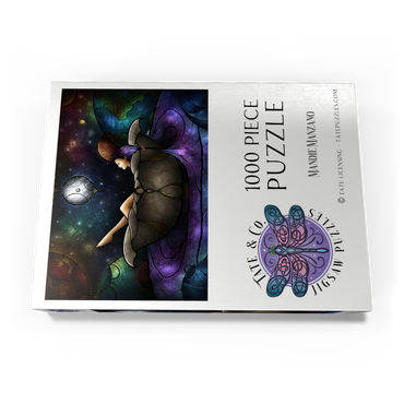 Darstellung des Puzzle Motivs Worlds Away Stained Glass 1000 Puzzle Schachtel Ansicht3