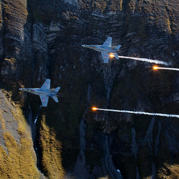 Darstellung des Puzzle Motivs McDonnell Douglas - Boeing F/A-18C Hornet 200 Puzzle 3D Modell