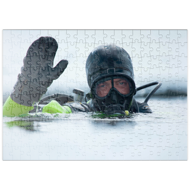 Darstellung des Puzzle Motivs puzzleplate Under ice diving 200 Puzzle