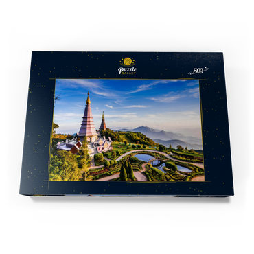 Darstellung des Puzzle Motivs Landschaft mit zwei Pagoden auf dem Gipfel des Inthanon-Bergs, Chiang Mai, Thailand 500 Puzzle Schachtel Ansicht3