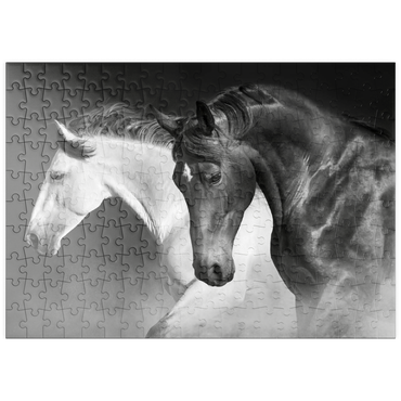 Darstellung des Puzzle Motivs puzzleplate Pferde laufen Galopp in der Wüste 200 Puzzle