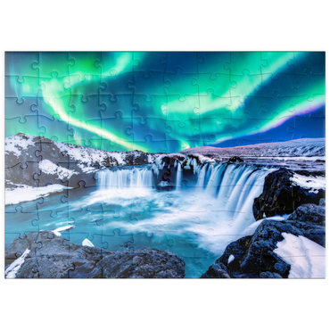 Darstellung des Puzzle Motivs puzzleplate Nordlichter über dem Godafoss Wasserfall in Island 100 Puzzle