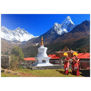 Darstellung des Puzzle Motivs puzzleplate Mönche vor der Stupa in der buddhistischen Klosteranlage Tengpoche gegen Mount Everest (8848m), Nepal 1000 Puzzle