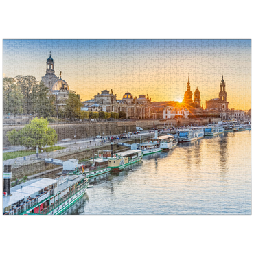 Darstellung des Puzzle Motivs puzzleplate Brühlsche Terrasse an der Elbe mit der Frauenkirche, Schloss und der Hofkirche bei Sonnenuntergang 1000 Puzzle