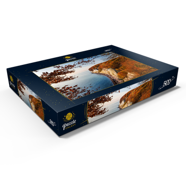 Darstellung des Puzzle Motivs Buchenwald an der Kreideküste im Nationalpark Jasmund, Insel Rügen - Deutschland 500 Puzzle Schachtel Ansicht1