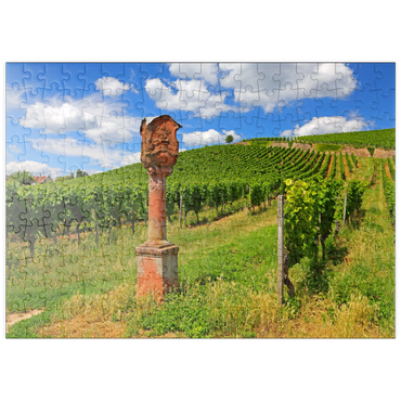 Darstellung des Puzzle Motivs puzzleplate Bildstock im Weinberg bei Schloss Johannisberg in Geisenheim am Rhein, Rheingau, Hessen, Deutschland 200 Puzzle