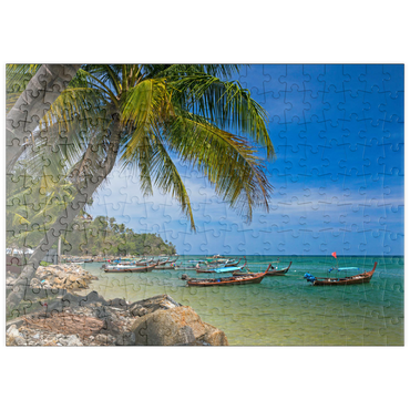Darstellung des Puzzle Motivs puzzleplate Fischerboote am Strand von Bang Tao, Insel Phuket, Thailand 200 Puzzle
