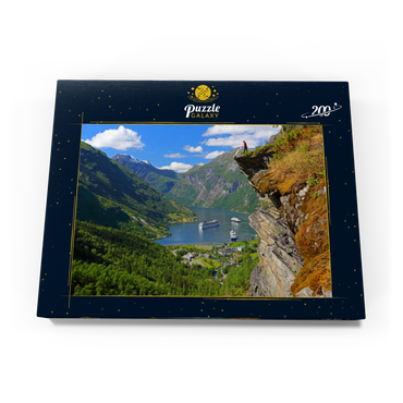 Darstellung des Puzzle Motivs Blick vom Flydalsjuvet auf den Geiranger Fjord, Norwegen 200 Puzzle Schachtel Ansicht3