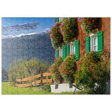 Darstellung des Puzzle Motivs puzzleplate Bauernhaus bei Riezlern und Hoher Ifen (2230m), Kleines Walsertal 200 Puzzle
