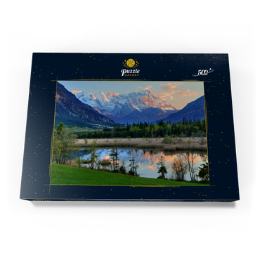 Darstellung des Puzzle Motivs Sieben Quellen im Loisachtal bei Eschenlohe gegen Zugspitzgruppe im Abendlicht 500 Puzzle Schachtel Ansicht3