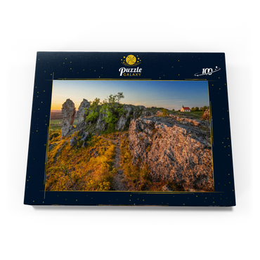 Darstellung des Puzzle Motivs Abend auf dem Zeugenberg Ehrenbürg, auch Walberla genannt, mit der Walburgiskapelle 100 Puzzle Schachtel Ansicht3