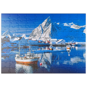 Darstellung des Puzzle Motivs puzzleplate Sakrisoy Hafen bei Reine mit Olstinden (674m) 100 Puzzle