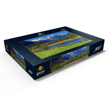 Darstellung des Puzzle Motivs Sieben Quellen im Loisachtal bei Eschenlohe gegen Zugspitzgruppe, Oberbayern 1000 Puzzle Schachtel Ansicht1