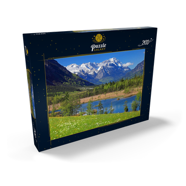 Darstellung des Puzzle Motivs Sieben Quellen im Loisachtal bei Eschenlohe gegen Zugspitzgruppe, Oberbayern 200 Puzzle Schachtel Ansicht2