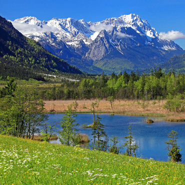 Darstellung des Puzzle Motivs Sieben Quellen im Loisachtal bei Eschenlohe gegen Zugspitzgruppe, Oberbayern 500 Puzzle 3D Modell