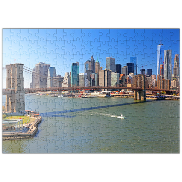 Darstellung des Puzzle Motivs puzzleplate Blick zur Brooklyn Bridge mit One World Trade Center, Manhattan, New York City, USA 200 Puzzle