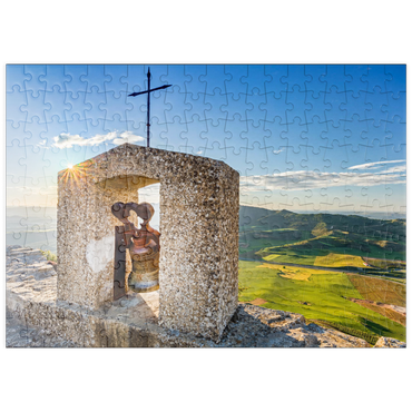 Darstellung des Puzzle Motivs puzzleplate Blick vom Castillo de Monjardin im Sonnenaufgang 200 Puzzle