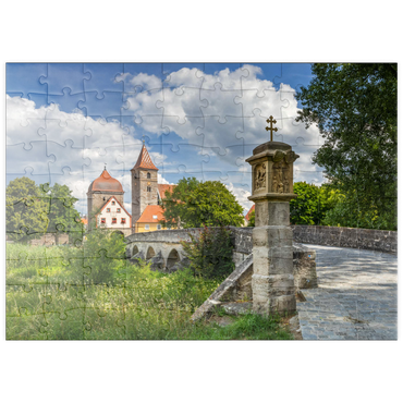 Darstellung des Puzzle Motivs puzzleplate Altmühlbrücke in Ornbau mit dem Stadttor in die Altstadt am Altmühl Radweg 100 Puzzle