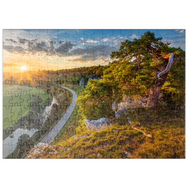 Darstellung des Puzzle Motivs puzzleplate Felsenformation zwölf Apostel im Altmühltal bei Solnhofen 200 Puzzle