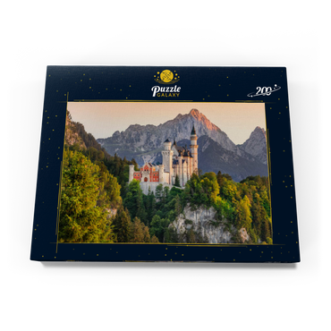 Darstellung des Puzzle Motivs Königsschloss gegen die Tannheimer Berge am Abend, Hohenschwangau bei Füssen 200 Puzzle Schachtel Ansicht3