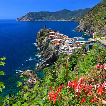 Darstellung des Puzzle Motivs Küstenlandschaft mit Blick auf Vernazza, Italienische Riviera, Cinque Terre, Ligurien, Italien 200 Puzzle 3D Modell