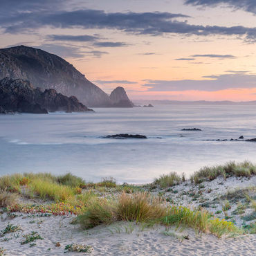 Darstellung des Puzzle Motivs Abend am Strand Praia de A Mouriillá bei Valdoviño 100 Puzzle 3D Modell