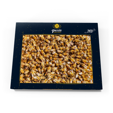 Darstellung des Puzzle Motivs Arbeiter Honigbienen auf einem Rahmen aus einem Bienenstock. 200 Puzzle Schachtel Ansicht3