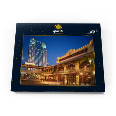 Darstellung des Puzzle Motivs Vergnügungs- und Einkaufskomplex Church Street Station, Orlando, Florida, USA 100 Puzzle Schachtel Ansicht3