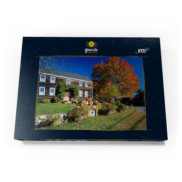 Darstellung des Puzzle Motivs Haus mit Halloween Dekoration, Maine, USA 1000 Puzzle Schachtel Ansicht3