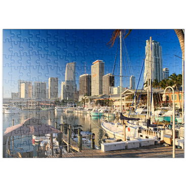 Darstellung des Puzzle Motivs puzzleplate Yachthafen am Bayside Marketplace in Downtown Miami, Florida, USA 200 Puzzle