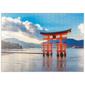 Darstellung des Puzzle Motivs O-Torii-Tor vor dem Itsukushima Schrein auf der Insel Miyajima - Hiroshima, Japan - Puzzleteile: 200