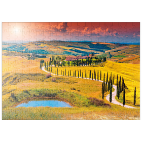 Darstellung des Puzzle Motivs Sonnenuntergang in malerischer Toskana-Landschaft - Crete Senesi, Italien - Puzzleteile: 200