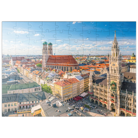 Darstellung des Puzzle Motivs München - Blick auf den Marienplatz mit Rathaus und Frauenkirche - Bayern, Deutschland - Puzzleteile: 100