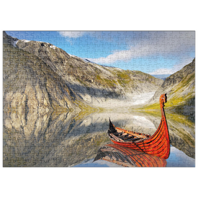 Darstellung des Puzzle-Motivs Wikinger-Boot in einem Fjord in Norwegen – Puzzleteile: 500