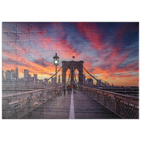 Darstellung des Puzzle Motivs Brooklyn Bridge bei Sonnenuntergang – New York City Skyline - Puzzleteile: 100