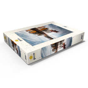 Darstellung des Puzzle Motivs Kanufahren auf einem ruhigen See im Herbst - Puzzleteile: 1000