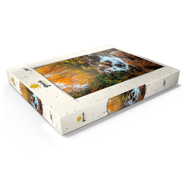 Cascading Stream in Autumn Forest 200 Puzzle Schachtel Ansicht1