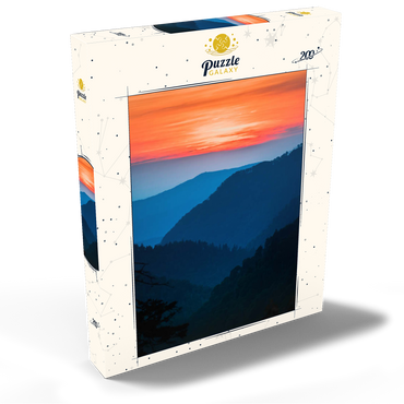 Darstellung des Puzzle Motivs Sunset Over Layered Mountain Ranges 200 Puzzle Schachtel Ansicht2