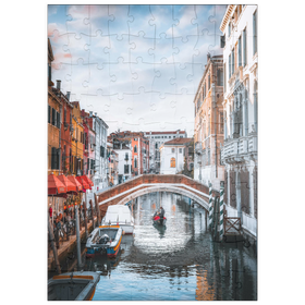 Darstellung des Puzzle Motivs Charmanter venezianischer Kanal mit Brücke - Puzzleteile: 100