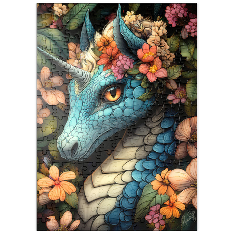 Darstellung des Puzzle Motivs Majestätischer blauer Drache mit Blumenkrone in einem Fantasiewald puzzleplate Majestic Blue Dragon with Floral Crown in a Fantasy Forest 200 Puzzle