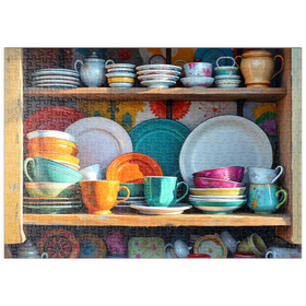 Darstellung des Puzzle-Motivs Farbenfrohes Keramikgeschirr-Set in rustikalem Küchenschrank – Puzzleteile: 500