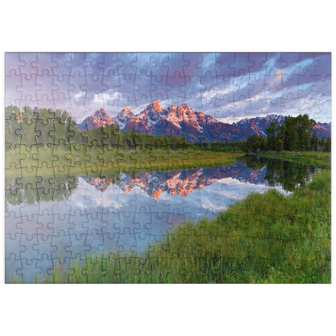 Darstellung des Puzzle Motivs Grand Teton Mountains bei Sonnenaufgang mit Spiegelung puzzleplate Grand Teton Mountains at Sunrise with Reflection 200 Puzzle