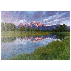Darstellung des Puzzle Motivs Grand Teton Mountains bei Sonnenaufgang mit Spiegelung - Puzzleteile: 200