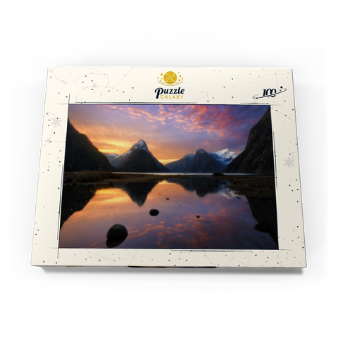 Darstellung des Puzzle Motivs Milford Sound bei Sonnenuntergang, Neuseeland Milford Sound at Sunset, New Zealand 100 Puzzle Schachtel Ansicht3