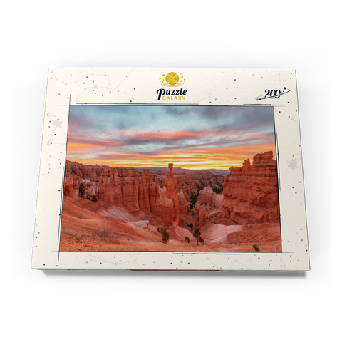 Darstellung des Puzzle Motivs Thors Hammer bei Sonnenaufgang, Bryce Canyon Nationalpark Thor's Hammer at Sunrise, Bryce Canyon National Park 200 Puzzle Schachtel Ansicht3